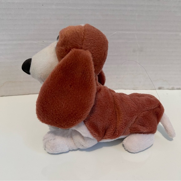 Applause Hush Puppies 6" Bean Bag Plush Basset Hound Dog - Picture 2 of 7